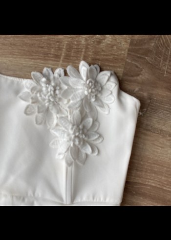 Dantel Detaylı Straplez Mini Beyaz Elbise - Görsel 2