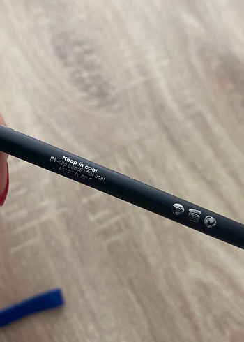 Huda Beauty Siyah Kaş Kalemi - Görsel 3