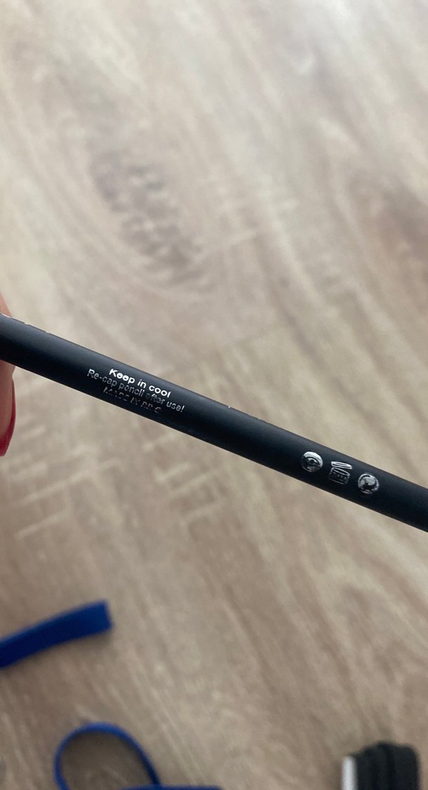 Huda Beauty Siyah Kaş Kalemi - Görsel 3