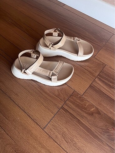 36 Beden Zara bej sandalet