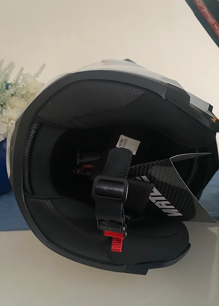 Virtue Çene Açılır Güneş Vizörlü Beyaz Kask M Beden Sıfır kutul - Görsel 3