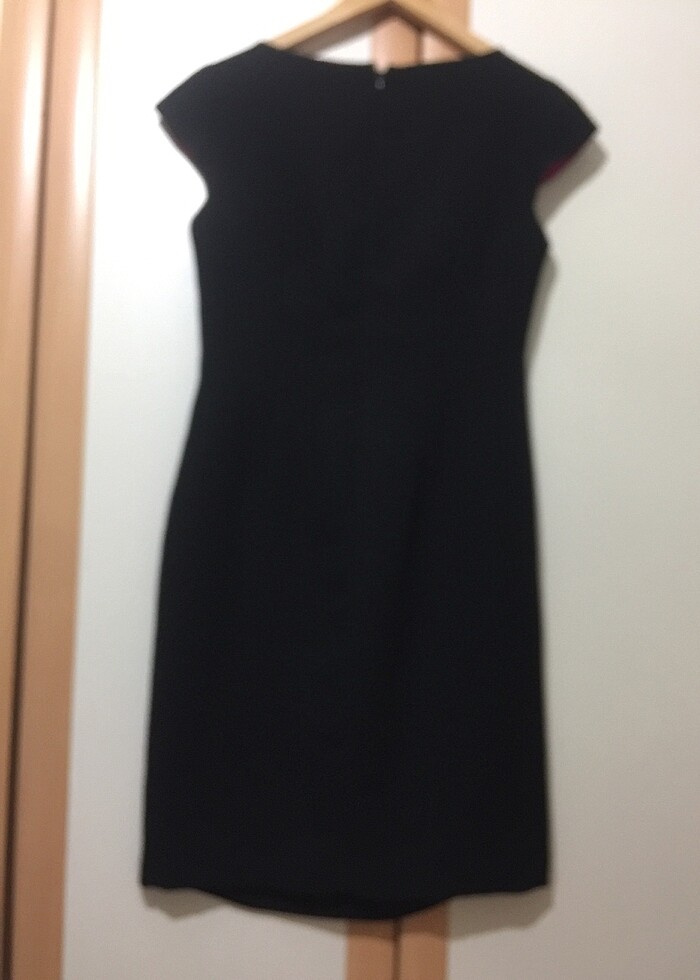 Siyah Elbise - Görsel 5