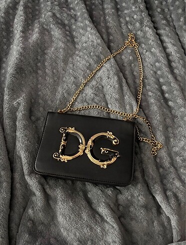 Dolce gabanna canta