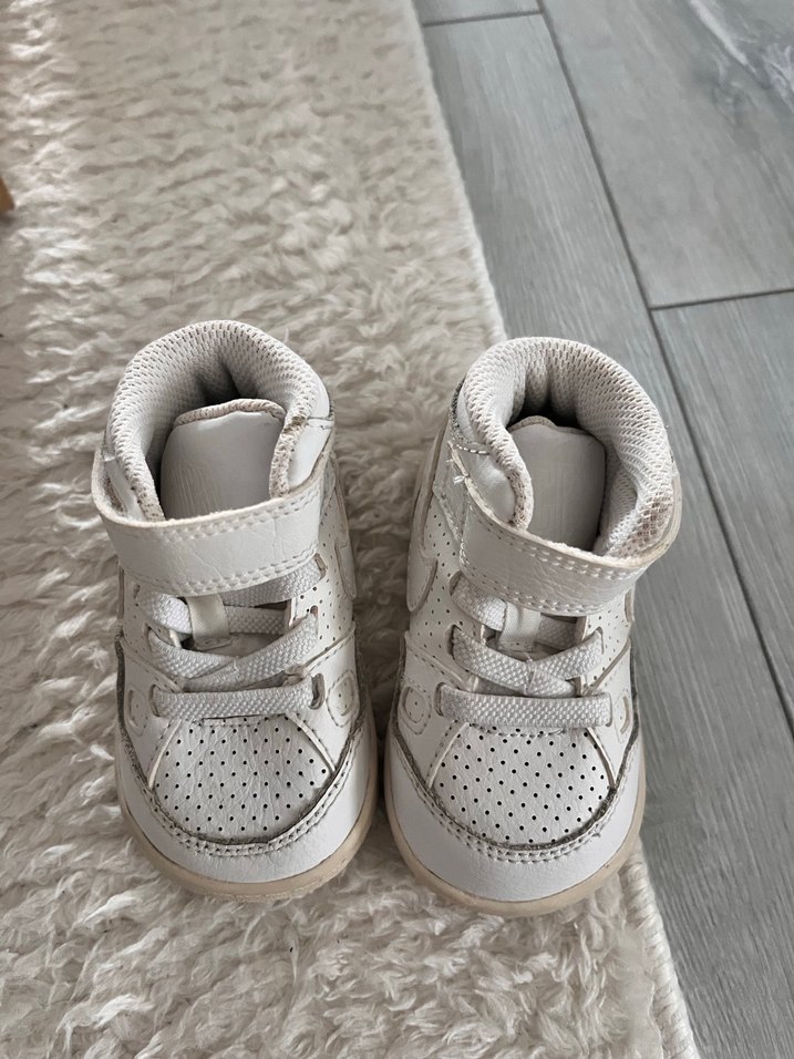 Erkek Çocuk Beyaz Cırt Cırtlı Spor Ayakkabı - Görsel 5