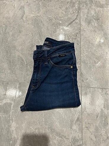 Jean.
