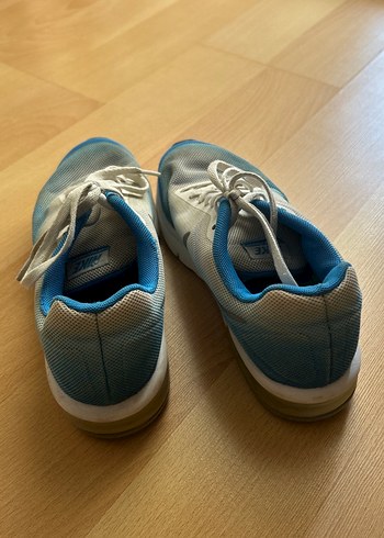 Kadın Nike Spor Ayakkabı - Görsel 2