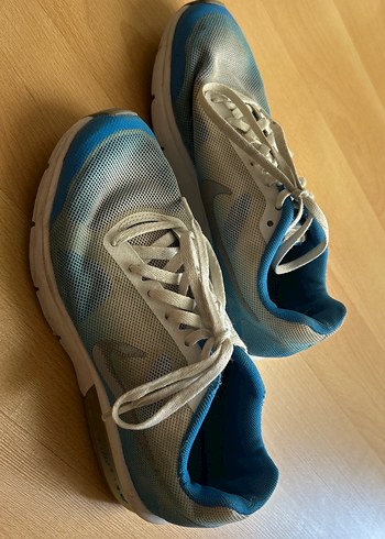 Kadın Nike Spor Ayakkabı - Görsel 3