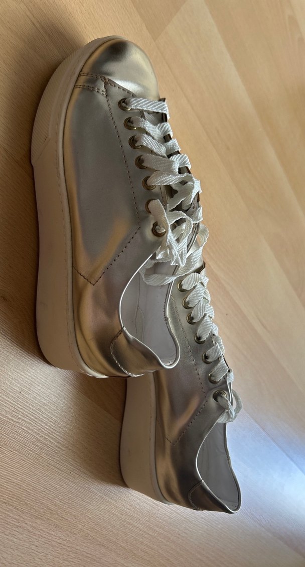 Elle Kadın Altın Renkli Dolgu Topuklu Bağcıklı Spor Ayakkabı - Görsel 2