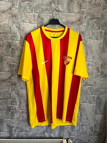 Göztepe spor Forması