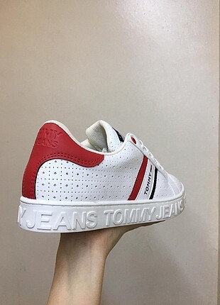 Tommy Hilfiger tommy hilfiger