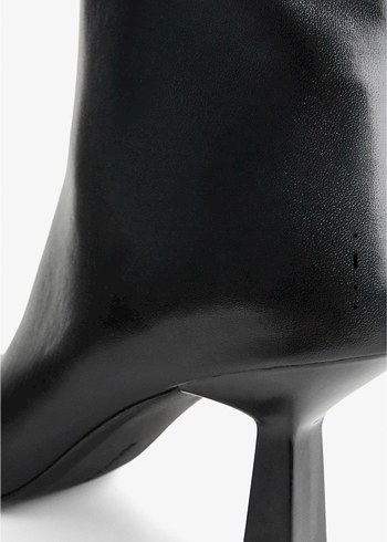 Siyah Deri İnce Topuklu Kadın Bot - Görsel 2