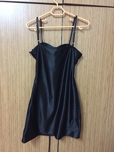m Beden siyah Renk Siyah kuşgözü detaylı seksi elbise