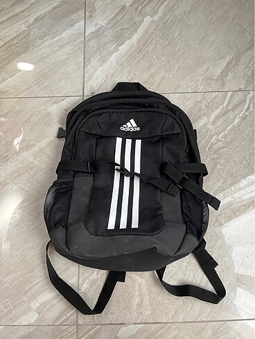 Adidas sırt çantası