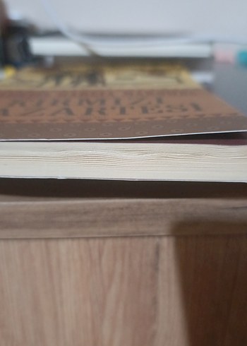 Kırmızı Pazartesi - Gabriel García Márquez - Görsel 3