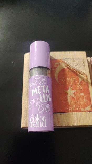 Avon color trend metallic purple