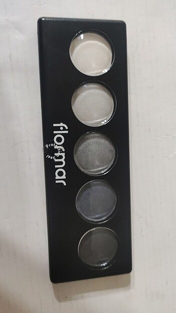 Flormar 005 black dust