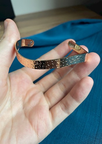 Parlak Altın Renkli  Bileklik - Görsel 4