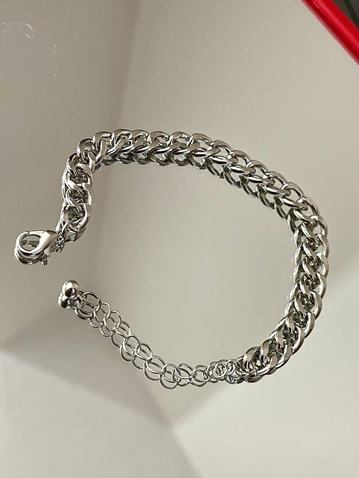 Zincir Detaylı Minimalist Bileklik - Görsel 3