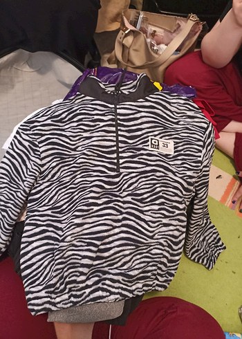 Gri Zebra Desenli Fermuarlı Ceket