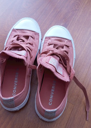 Converse Pembe Bağcıklı Kız çocuk Converse 1 kez giyildi yepyeni