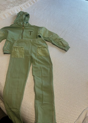 Kız Çocuk Yeşil Kapüşonlu Fermuarlı Eşofman Takımı - Görsel 2