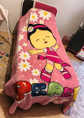 Çocuklar için renkli pembe baskılı battaniye - Görsel 3