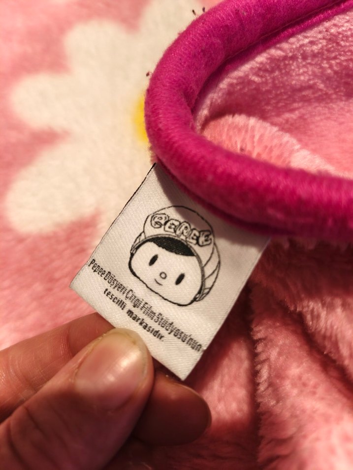 Çocuklar için renkli pembe baskılı battaniye - Görsel 5