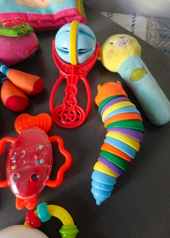 Renkli Diş Kaşıyıcı ve Çıngırak Seti - Görsel 3