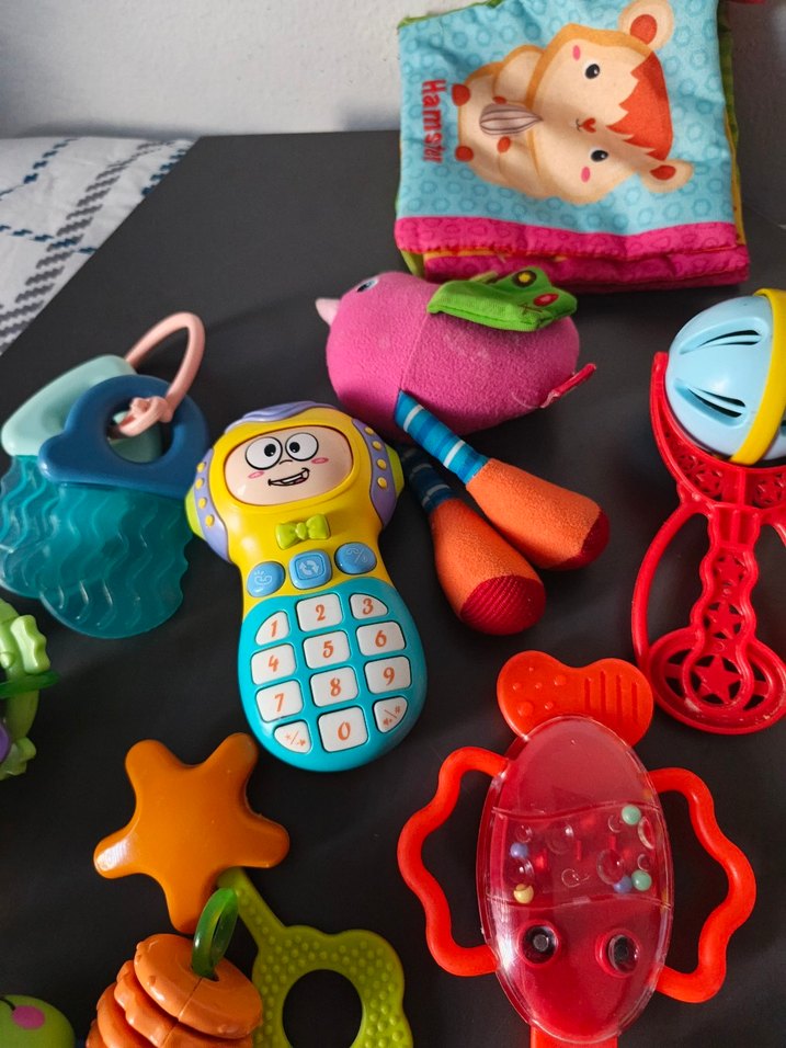 Renkli Diş Kaşıyıcı ve Çıngırak Seti - Görsel 4