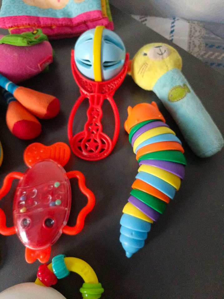 Renkli Diş Kaşıyıcı ve Çıngırak Seti - Görsel 3