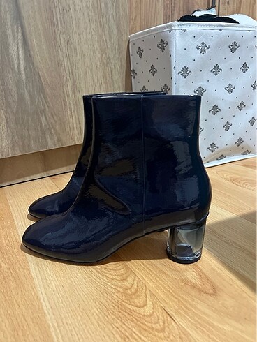 Zara bot