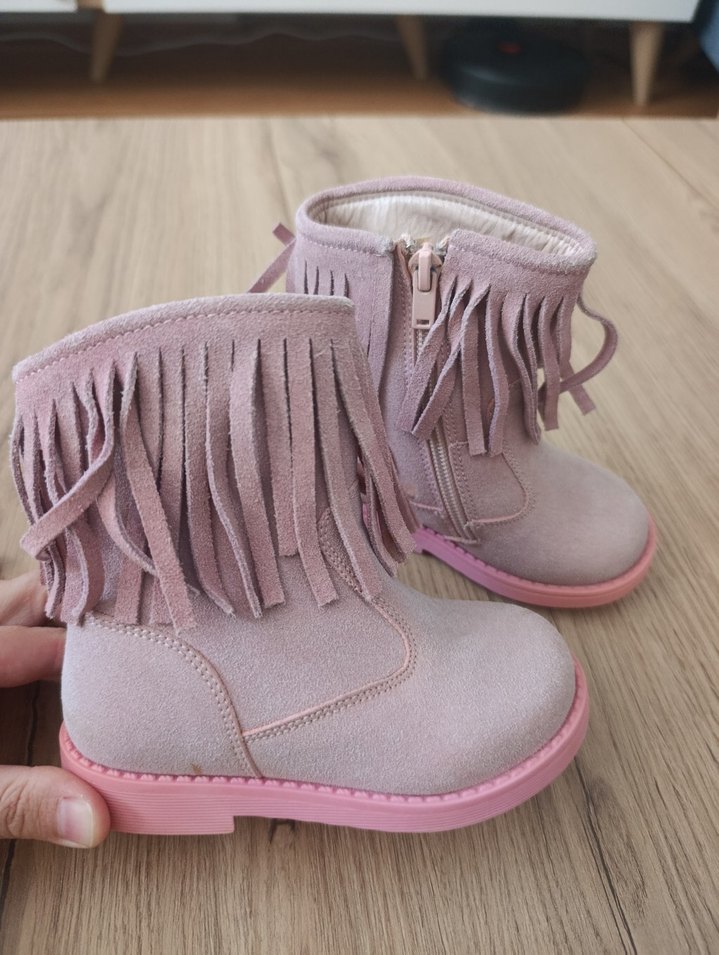 Kız çocuk bot - Görsel 2