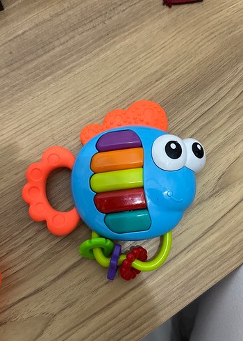 Renkli Diş Kaşıyıcı, çıngırak ve piyanolu oyuncak