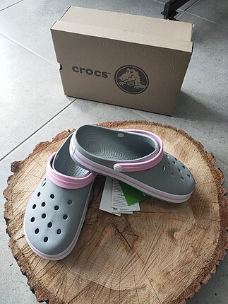 Crocs #Crocs #sandalet #terlik Beklenen renk???? stoklarımzda