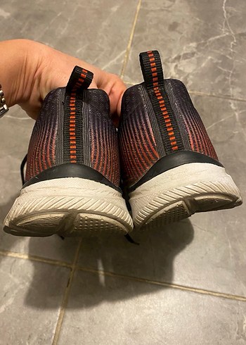 Kırmızı Siyah Erkek Spor Ayakkabı - Görsel 3