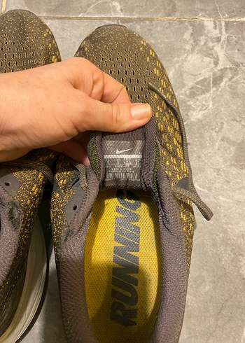 Yılan Desenli Kahverengi Bağcıklı Spor Ayakkabı - Görsel 5