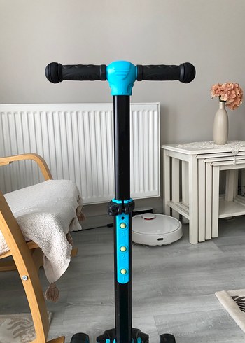 Beden mavi Renk Mavi Çocuk Scooterı Üç Tekerlekli