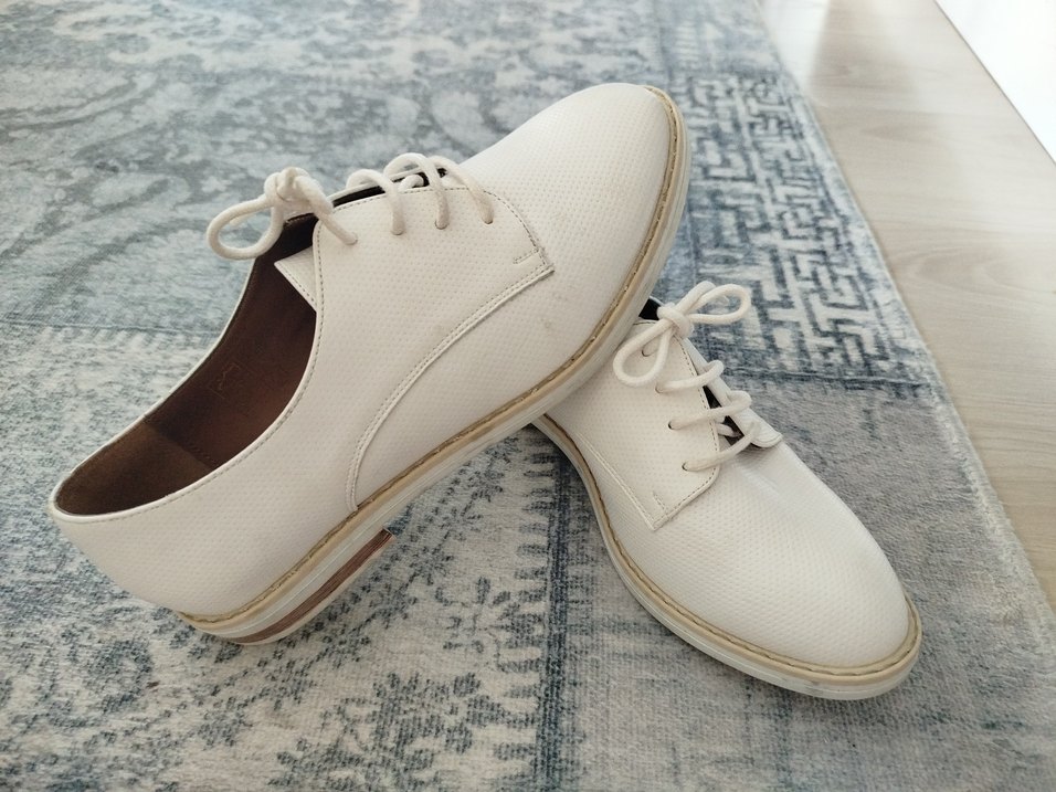 Beyaz Kadın Klasik Ayakkabı - Görsel 3