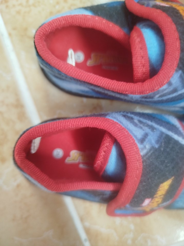 Örümcek Adam Baskılı Erkek Çocuk Ev Terliği - Görsel 3