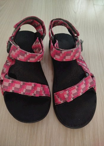 Jack Wolfskin Pembe Renkli Bağlama Desenli çocuk Sandalet