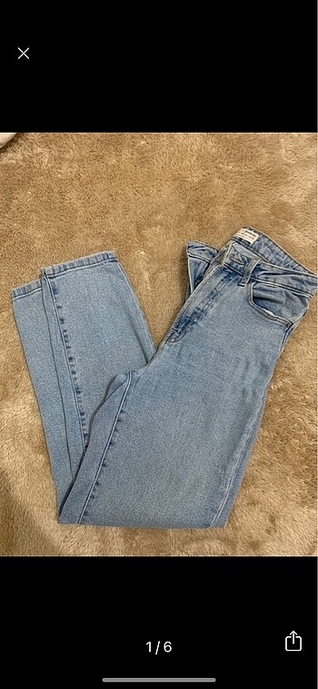 BERSHKA mom jean