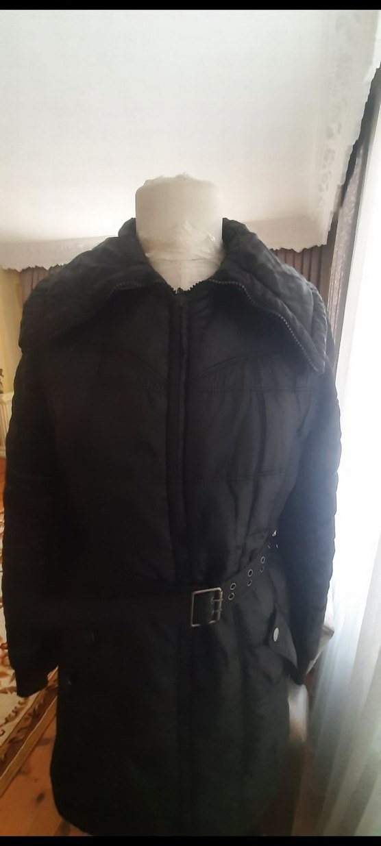 Kadın Siyah Kemerli Uzun Kış Montu - Görsel 2