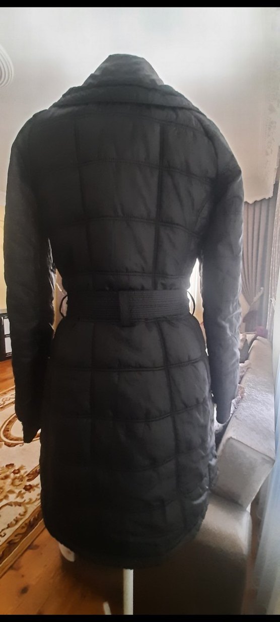 Kadın Siyah Kemerli Uzun Kış Montu - Görsel 5