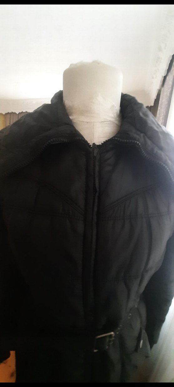 Kadın Siyah Kemerli Uzun Kış Montu - Görsel 3