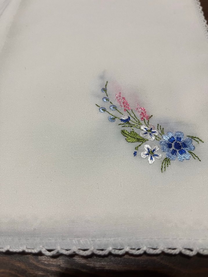 Nakışlı Beyaz Peçeteler - Görsel 2