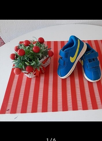 Nike spor ayakkabı 21 numara