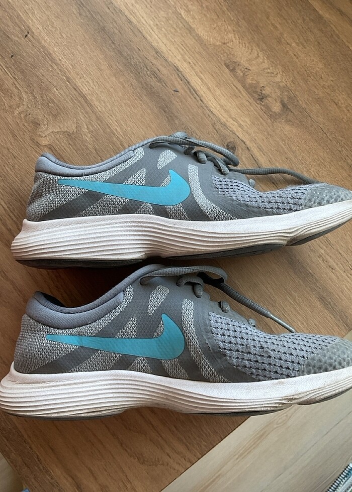 Nike ayakkabı - Görsel 2