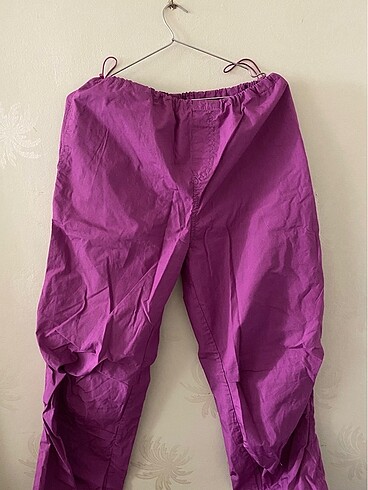 Mor paraşüt pantolon