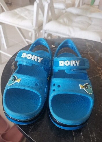 C10 crocs sandalet 