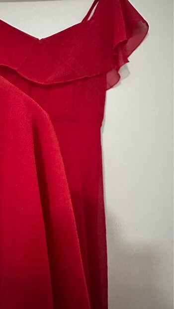 Kırmızı şifon abiye - Görsel 2